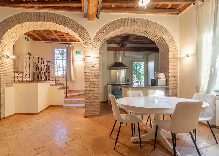 Aurealiving - Elegance In The Heart Of Trastevere Διαμέρισμα *