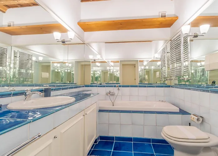 Aurealiving - Elegance In The Heart Of Trastevere Апартаменты *